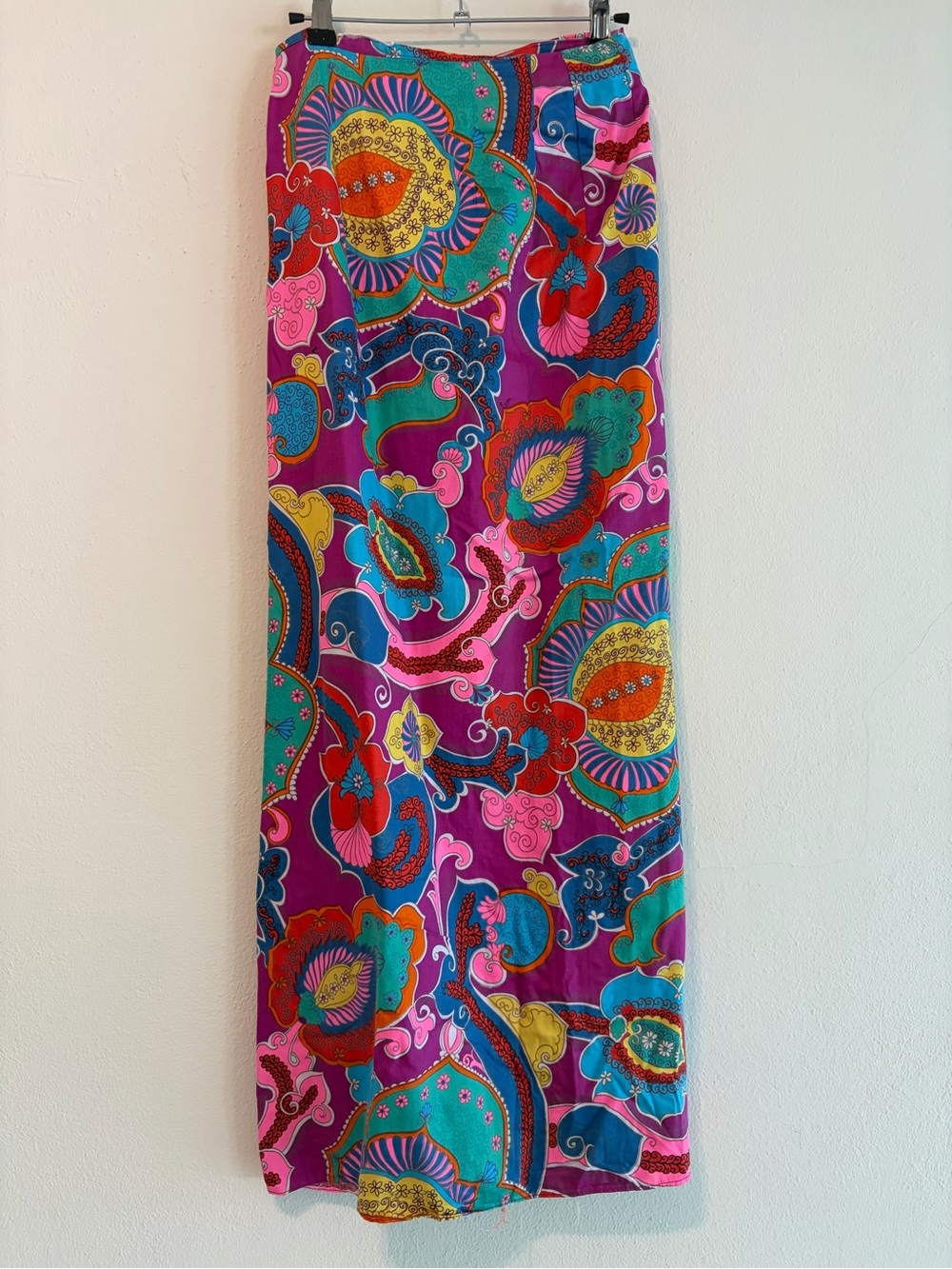 1950- 1960s Andrade Vintage Wrap Maxi Skirt from Hawaii - Picture 4 of 5